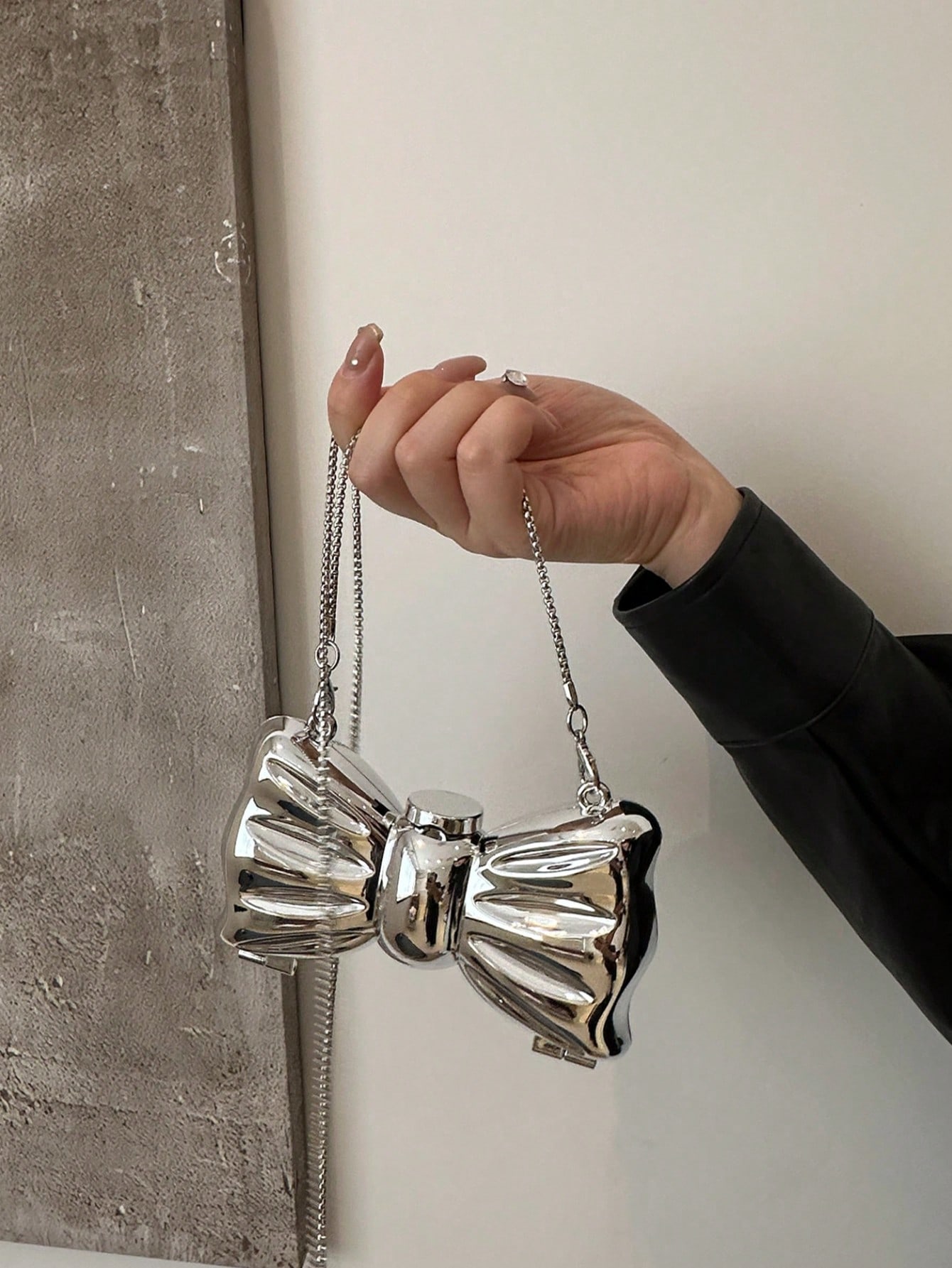 Tie Clip Silver - Tas Clutch Mini dengan Hiasan Pita
