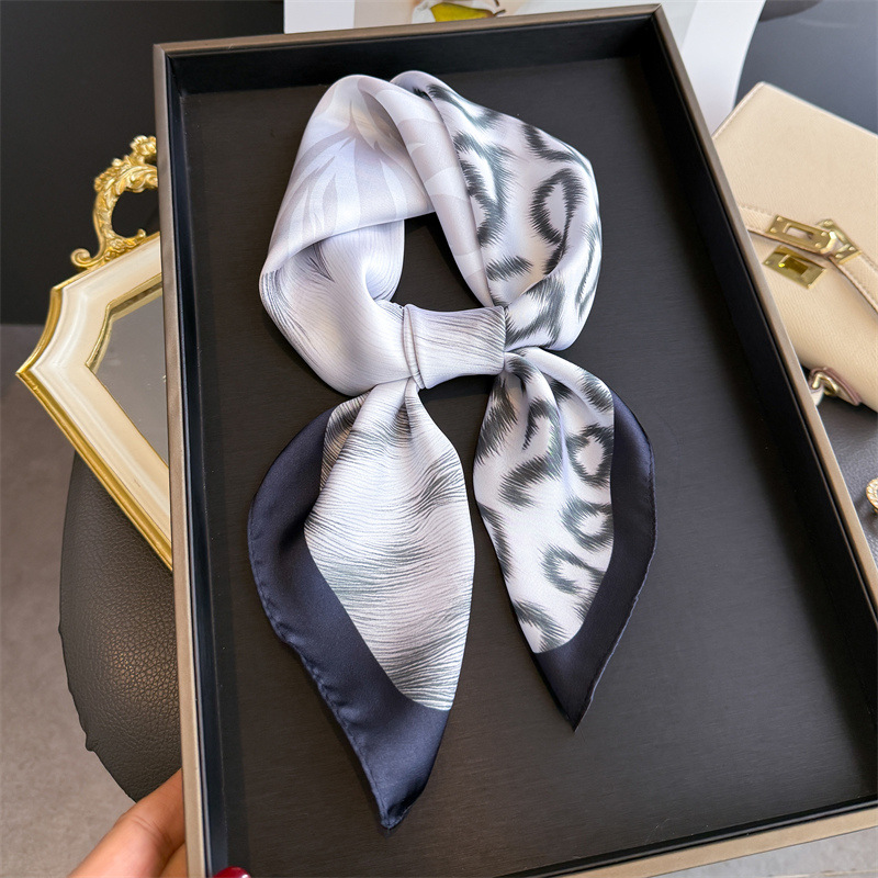 Syal Segi Empat Wanita Mewah M - Scarf Silk Square ulasan dan harga